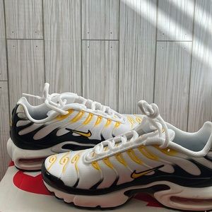 Youth Nike Air Max Plus (GS) | ✨Yellow/Black Nike Sneakers